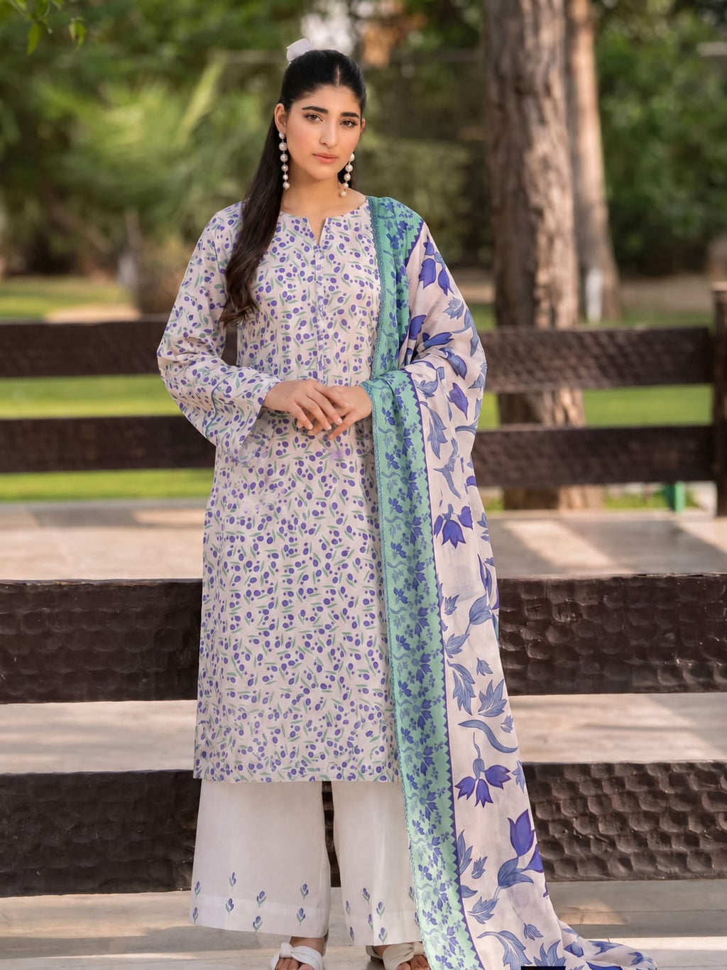 🌼 Chic Lawn Suit – Unstitched 3-Piece Summer Collection ☀️